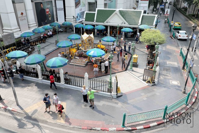 โควิด-19 พ่นพิษ แยกราชประสงค์ย่านเศรษฐกิจวันนี้ สุดเงียบเหงา