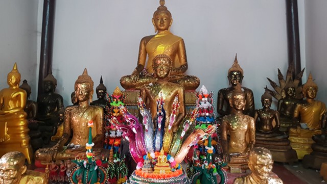 ชาวสุพรรณบุรีรวมตัวกันโดยมิได้นัดหมาย
