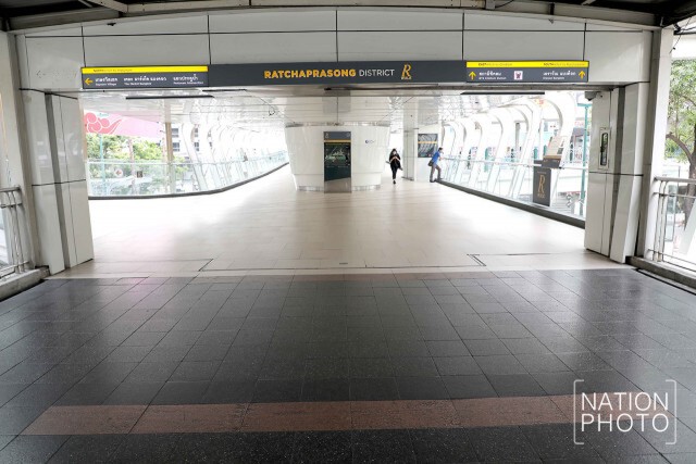โควิด-19 พ่นพิษ แยกราชประสงค์ย่านเศรษฐกิจวันนี้ สุดเงียบเหงา
