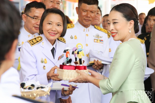 เจ้าฟ้าพัชรกิติยาภาฯ เสด็จแทนพระองค์ไปพระราชทานเครื่องมือแพทย์