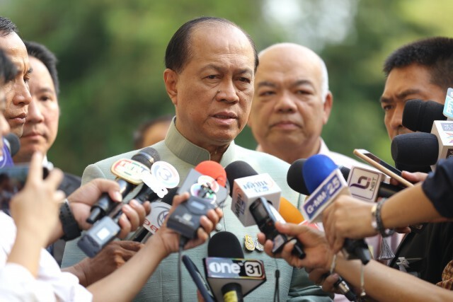 "พล.อ.อนุพงษ์" ปัดตอบหลังปรับครม.ได้อยู่ต่อหรือไม่