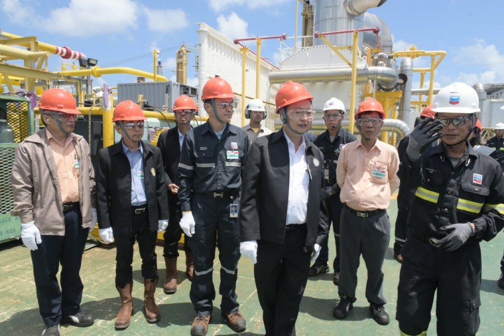 พลังงานเตรียมเปิดประมูลแหล่งปิโตรเลียมอ่าวไทย เม.ย.นี้ พลังงานเตรียมเปิดประมูลแหล่งปิโตรเลียมอ่าวไทย เม.ย.นี้