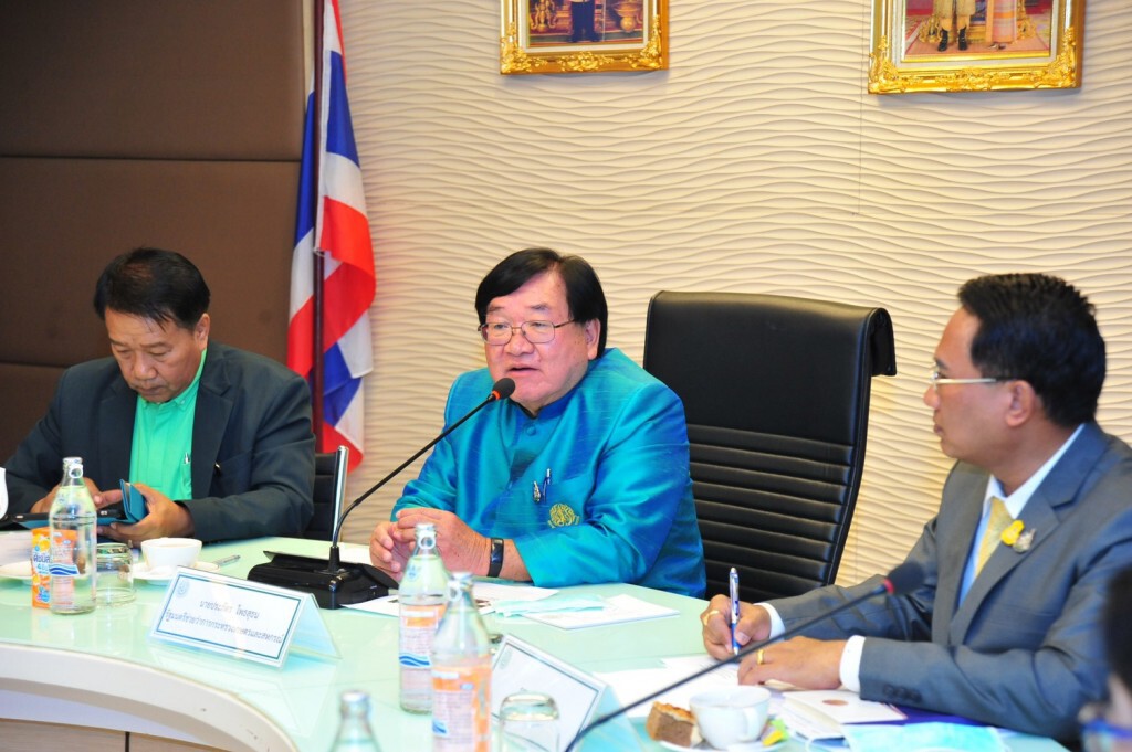 กษ.เตรียมนำร่องจัดงาน ‘มหกรรมเกษตรสร้างชาติ’ เปิดพื้นที่บ้านควายฟรี