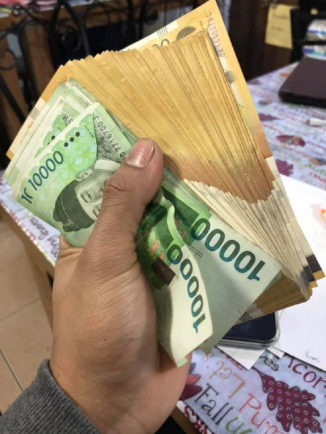 "ผีน้อย" อวดเงินเดือนระดับ ผอ.โรงเรียน เสียใจถูกมองเป็นตัวแพร่เชื้อ