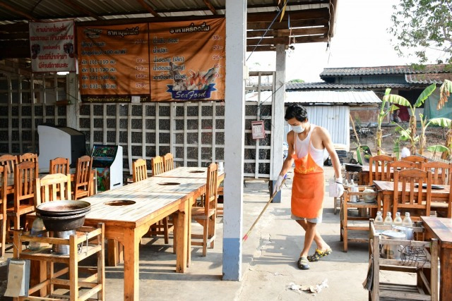 เจ้าของร้านหมูกระทะเชียงราย เล่าวินาทีผีน้อย หันมายิ้มแล้วนั่งทานต่อ