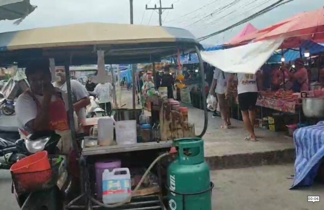 มฤตยูไวรัสโควิด-19 พ่นพิษตลาดเปิดท้ายขายของขนาดยักษ์เงียบเหมือนตลาดร้าง