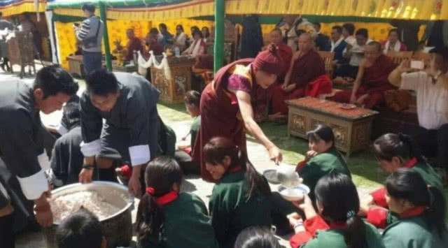 "กิ๊ก มยุริญ" ส่งต่อ  คาถาจาก "ครูบาบุญชุ่ม"