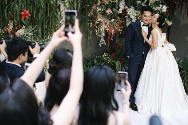 "จ๋า-ตุ๊"  ชื่นมื่นจูงมือวิวาห์  ย้ำ จะรักและดูแลให้ดีที่สุด