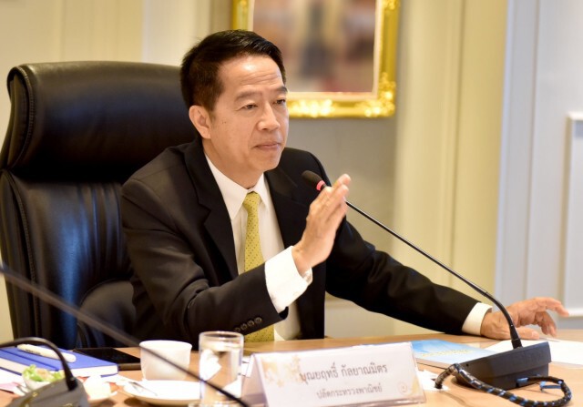 พาณิชย์เตรียมฟันเอาผิด 'ศรสุวีร์' กักตุนหน้ากากอนามัย