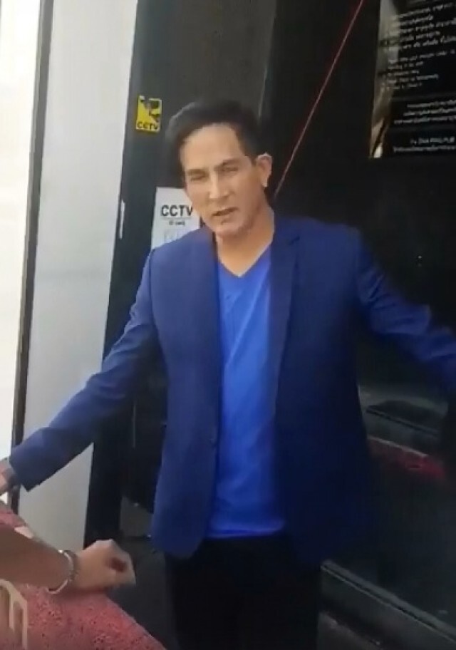 "พีท ทองเจือ" โร่แจงเพจดัง หลังโผล่คลิปขบวนการขายแมสก์