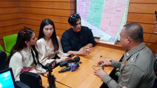 "พีท ทองเจือ" แจ้งความตำรวจ ฉะยับ "บอย-ศรสุวีร์" ฉวยโอกาสเอาภาพไปโฆษณาขายของ