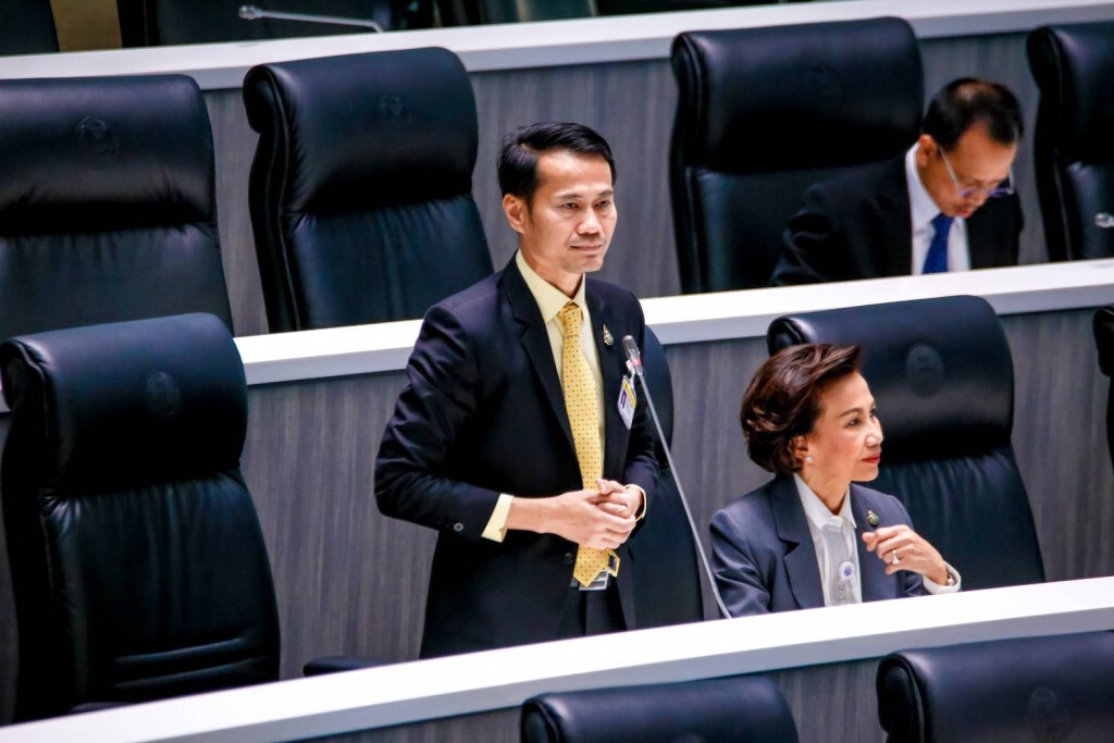"สัมฤทธิ์"สวน ส.ส.ปชป.ควรมีมารยาทในการร่วมรัฐบาล "สัมฤทธิ์"สวน ส.ส.ปชป.ควรมีมารยาทในการร่วมรัฐบาล