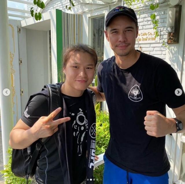 เผยภาพ "แมทธิว ดีน" แชะภาพคู่แชมป์มวยหญิงUFC-แสนชัย ก่อนรู้ตัวติดไวรัสโควิด-19