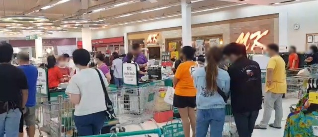 ปชช.หวั่นพิษ "โควิด-19" แห่กักตุน "อาหาร-ของใช้"