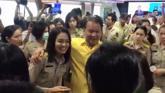 เปิดปมเด้ง "วิชัย" เซ่นขบวนการตุนหน้ากากอนามัย