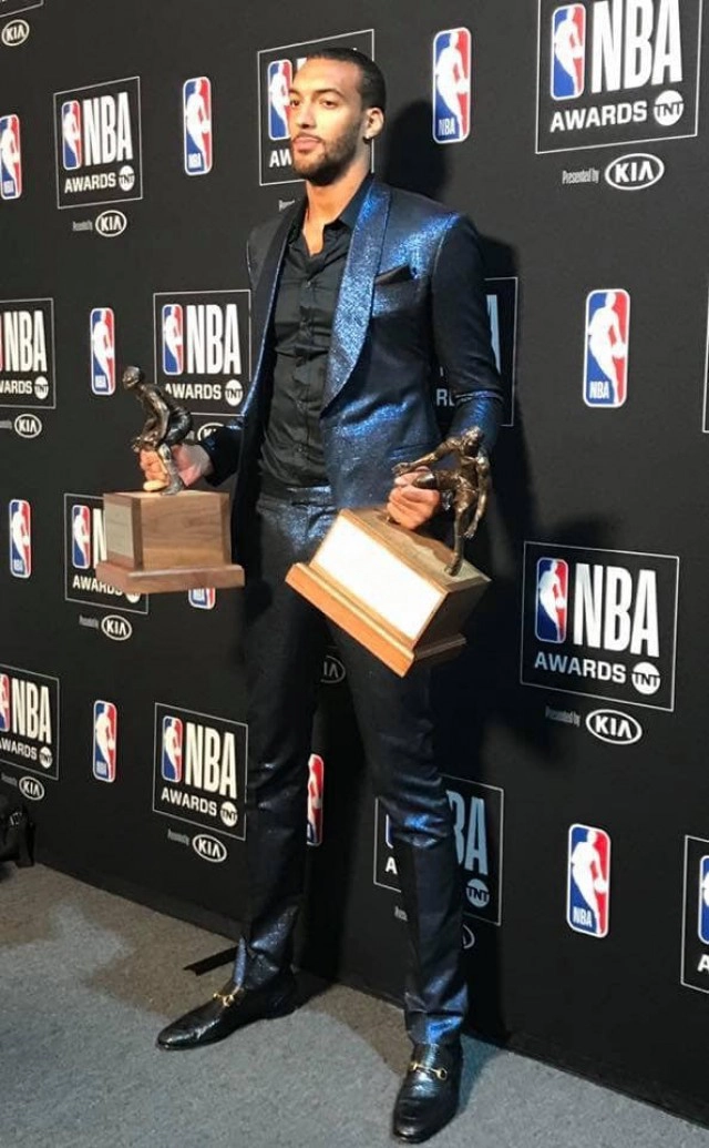 "เควิน ดูแรนต์" พร้อมนักบาสNBA อีก 3 รายถูกตรวจพบติดเชื้อโควิด-19!