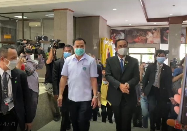 "บิ๊กตู่" ร่วมถกทีมแพทย์ผู้เชี่ยวชาญ