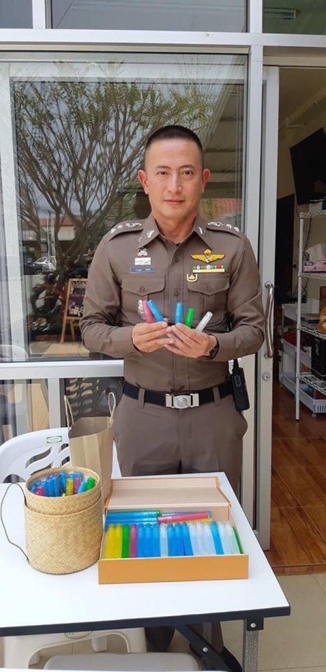 โรงพักเมืองเลย ตั้งจุดคัดกรอง-เจลล้างมือ