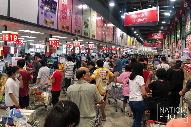 ประชาชนแห่ตุนอาหาร หลัง กทม.ประกาศปิดห้าง