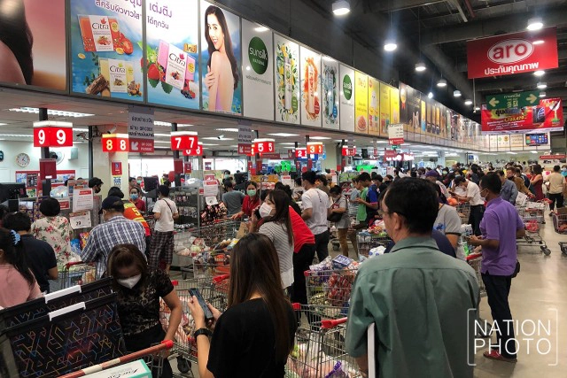 ประชาชนแห่ตุนอาหาร หลัง กทม.ประกาศปิดห้าง