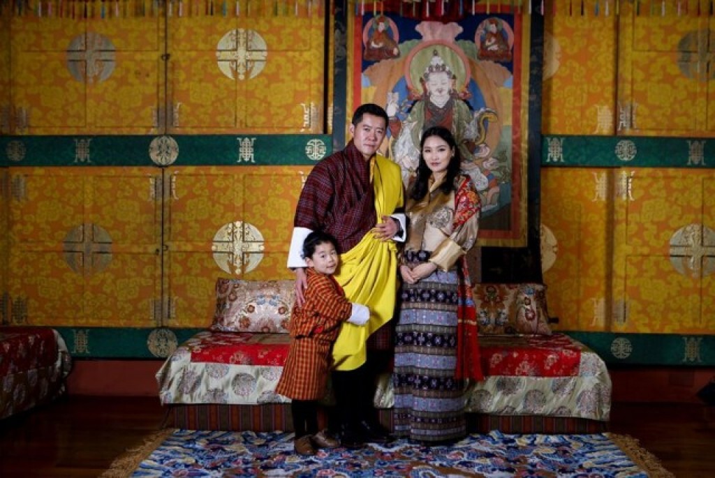 กษัตริย์ภูฎานมีพระบรมราชโองการ ปิดประเทศ
