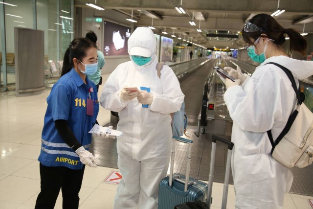 สุวรรณภูมิจัดพื้นที่อำนวยความสะดวกผู้โดยสารโหลดแอปฯ บันทึกข้อมูล
