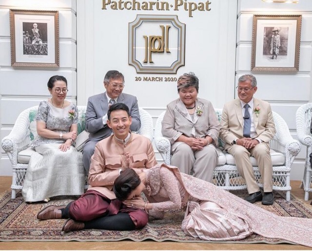 วงการบันเทิงผวา! งานแต่ง "น้ำฝน-อาร์ม" พบเด็กเสริฟติด "โควิด-19"