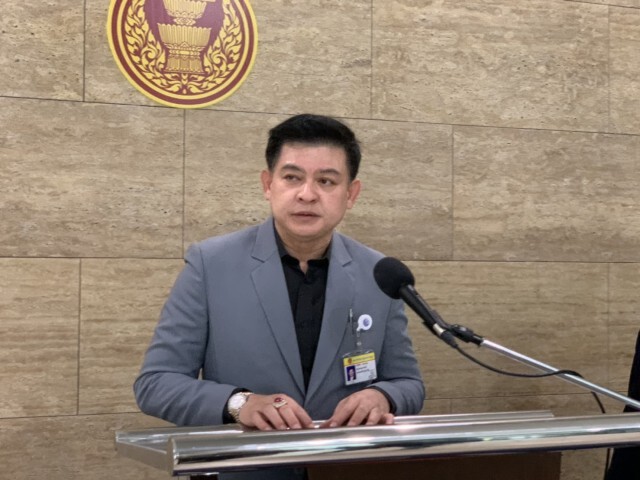 "สิระ" จี้ "ชวน" ใช้อำนาจสั่งปิดสภาฯชั่วคราว
