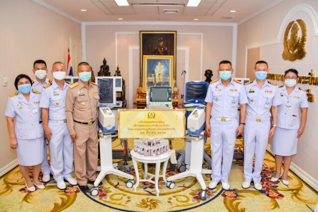 พระบาทสมเด็จพระเจ้าอยู่หัว พระราชทานเครื่องช่วยหายใจ-อุปกรณ์การแพทย์ ให้ อีก ๒ รพ.