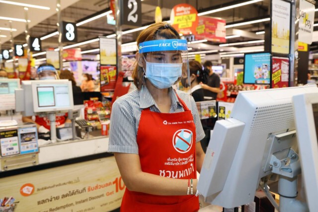 ท็อปส์-แฟมิลี่มาร์ท ยกระดับดูแลลูกค้า – พนักงาน ปลอดภัยจากโควิด-19