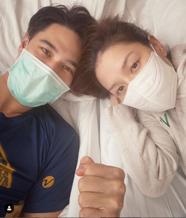 "แมททิว-ลีเดีย" โพสต์อัปเดตอาการล่าสุดของทั้งคู่ พร้อมย้ำไม่เหงาแค่คิดถึงลูก2คน