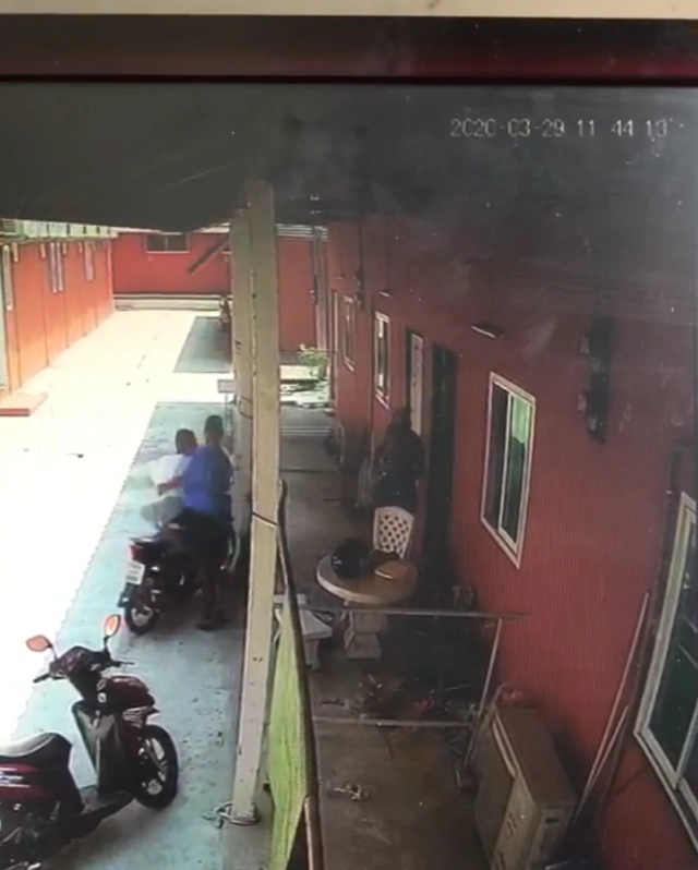 เปิดนาทีนักโทษชายแหกคุก ขโมย จยย.ชาวบ้านซิ่งหนี สุดท้ายไปไม่รอด ก่อนเผ่นไม่คิดชีวิต