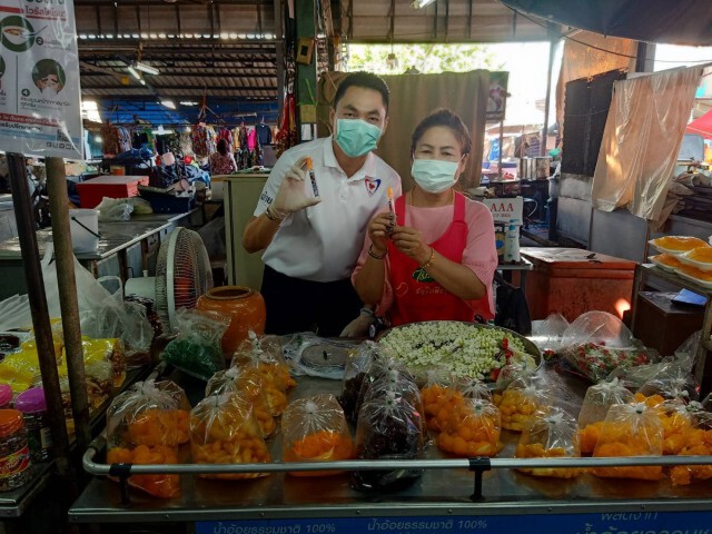 "ส.ส.ภูมิใจไทย" ลงพื้นที่ช่วยปชช.รับมือโควิด-19