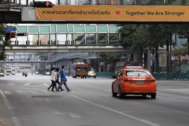 ผู้ว่าฯ กทม. ยัน ไม่ให้เปิดร้านซ่อมโทรศัพท์ในห้าง