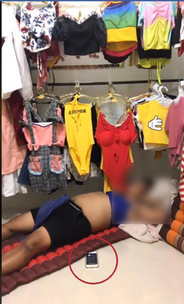 ชาวเน็ตโทรหาเพียบ! พ่อค้าขายเสื้อหลับคาไลฟ์สด หลังทิ้งเบอร์ไว้ใครอยากได้โทรไป