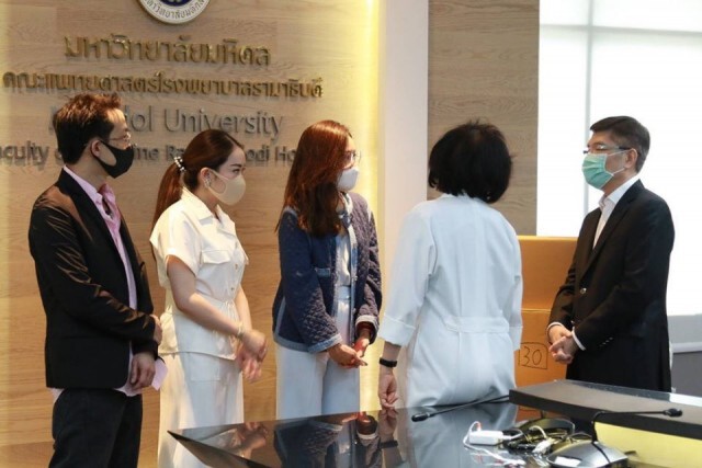 ครอบครัว"ชินวัตร" บริจาคอุปกรณ์ทางการแพทย์ ให้ 3 รพ.สู้โควิด-19