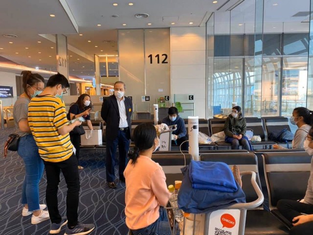สถานเอกอัครราชทูต ณ กรุงโตเกียว ดูแลคนไทยที่ตกค้างที่สนามบิน Haneda