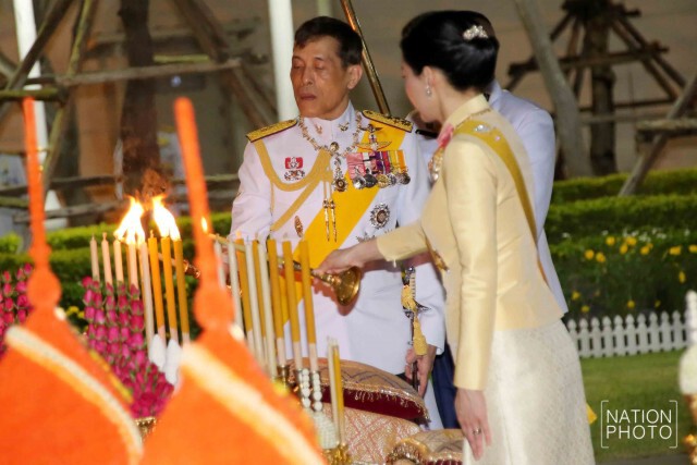พระบาทสมเด็จพระเจ้าอยู่หัว เสด็จฯไปในการพระราชพิธีวันที่ระลึกมหาจักรีบรมราชวงศ์