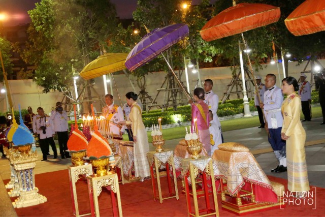 พระบาทสมเด็จพระเจ้าอยู่หัว เสด็จฯไปในการพระราชพิธีวันที่ระลึกมหาจักรีบรมราชวงศ์