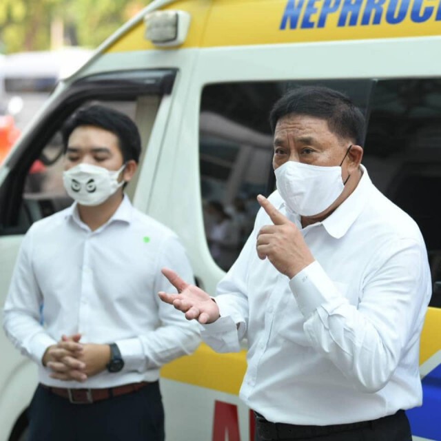 พ่อเมืองกทม.จับมือหมอแล็บแพนด้า ตรวจ covid-19 ถึงบ้าน