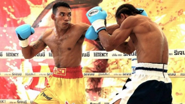 "เจ้าขาว"  อดีตแชมป์ WBA - Asia ขายไข่ช่วงโควิด