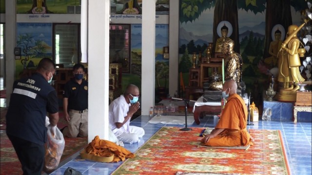 จับสึกพระธุดงค์เมากักตัว14วัน เหตุมาจากพื้นที่เสี่ยง "โควิด"