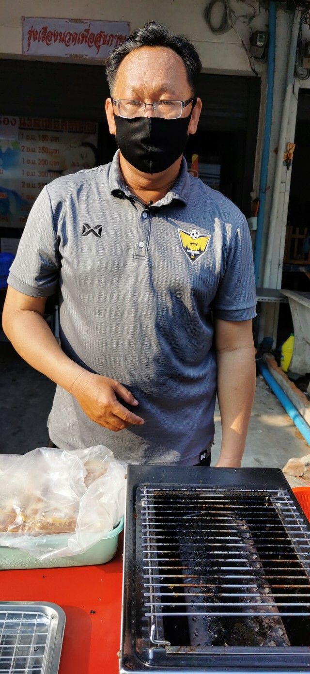 เปิดใจ! ปธ.สโมสรเมืองกรุง เอฟซี หลังผันตัว! ขาย"หมูปิ้ง"