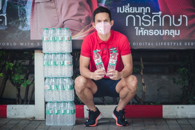 "แข้งเทพ" ร่วมบริจาคเงินช่วยแพทย์รับมือโควิด-19