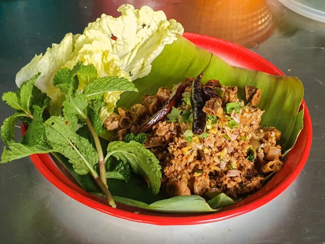 ข้าวตราฉัตร สนับสนุนร้านอาหาร SME สู้ภัยโควิด-19