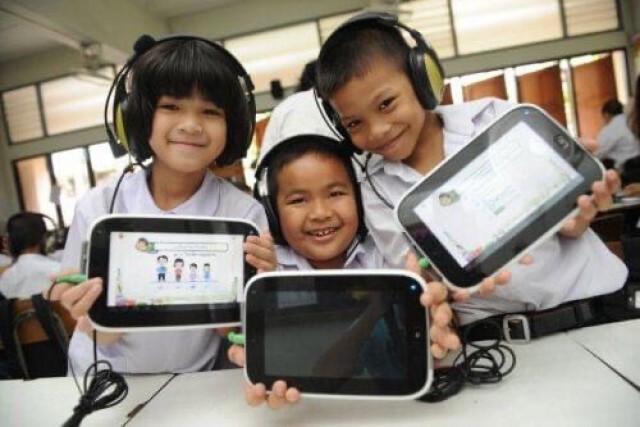 ศรีสุวรรณ ข้องใจ รมว.ศึกษาธิการ ระวังซ้ำรอยเดิม!!