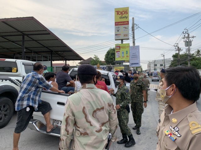 รวบ 12 "นักพนันไฮโล" ตั้งวงเย้ย พรก.ฉุกเฉิน