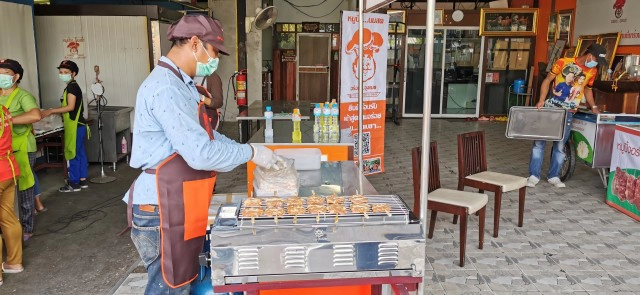 "เสี่ยเปีย"เปิดช่องดึงคนวงการมวยผันตัวเองขายหมูปิ้งสู้โควิด