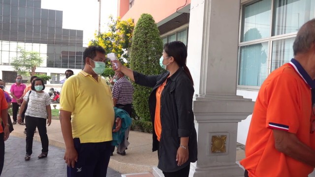 คนบางกะดี ต้านนำกลุ่มเสี่ยง "โควิด" จากต่างประเทศมากักตัว