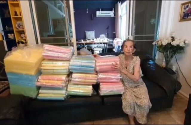 "คุณยายมารศรี" ทำเองกับมือ! พร้อมส่งหน้ากากกันเชื้อ 400 ชิ้นมอบให้รพ.ที่เชียงราย